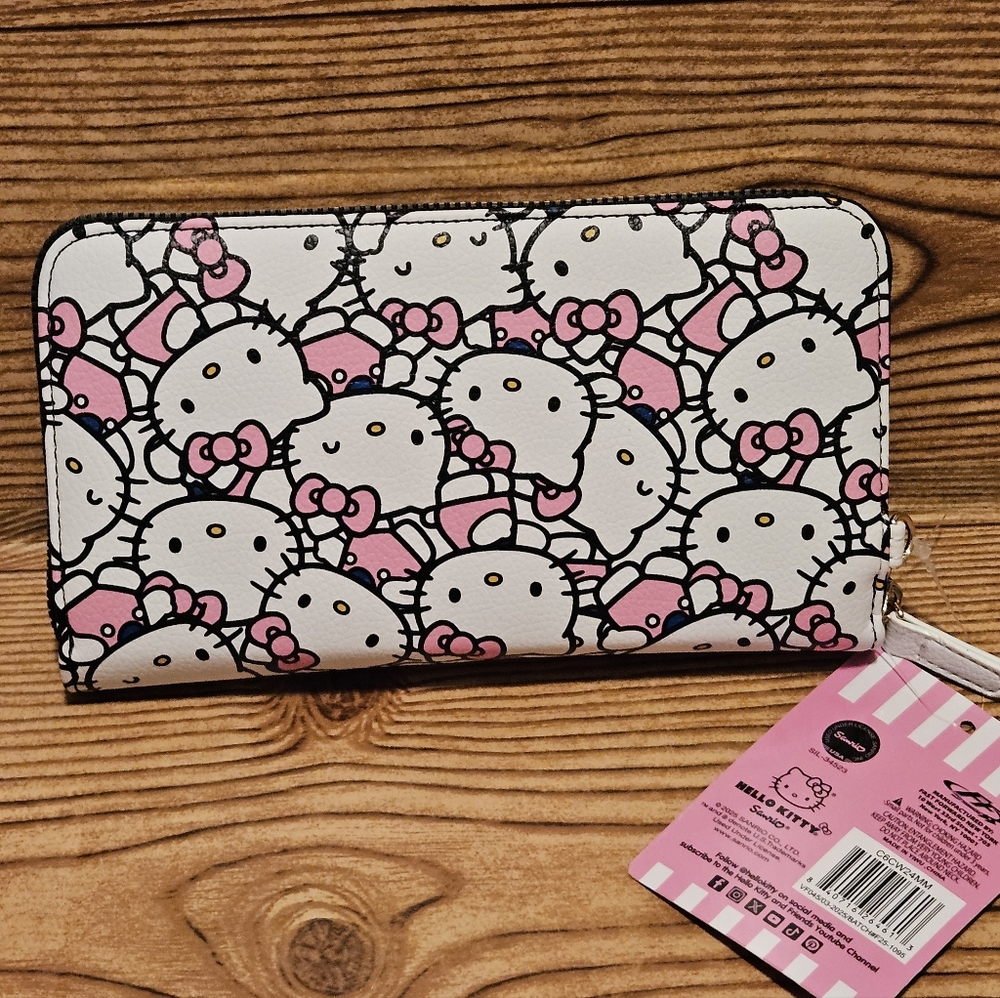 Sanrio Hello Kitty White Pink Zipper Wallet NWT - Picture 2 of 4